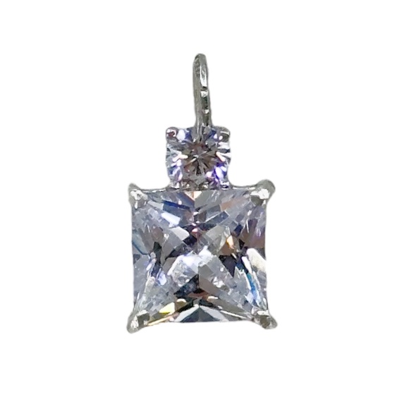 Sterling silver Cubic Zirconia pendant - GM1047 - Picture 1 of 2